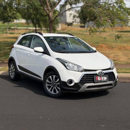 HYUNDAI HB20X 1.6 16V STYLE FLEX 4P AUTOMÁTICO
